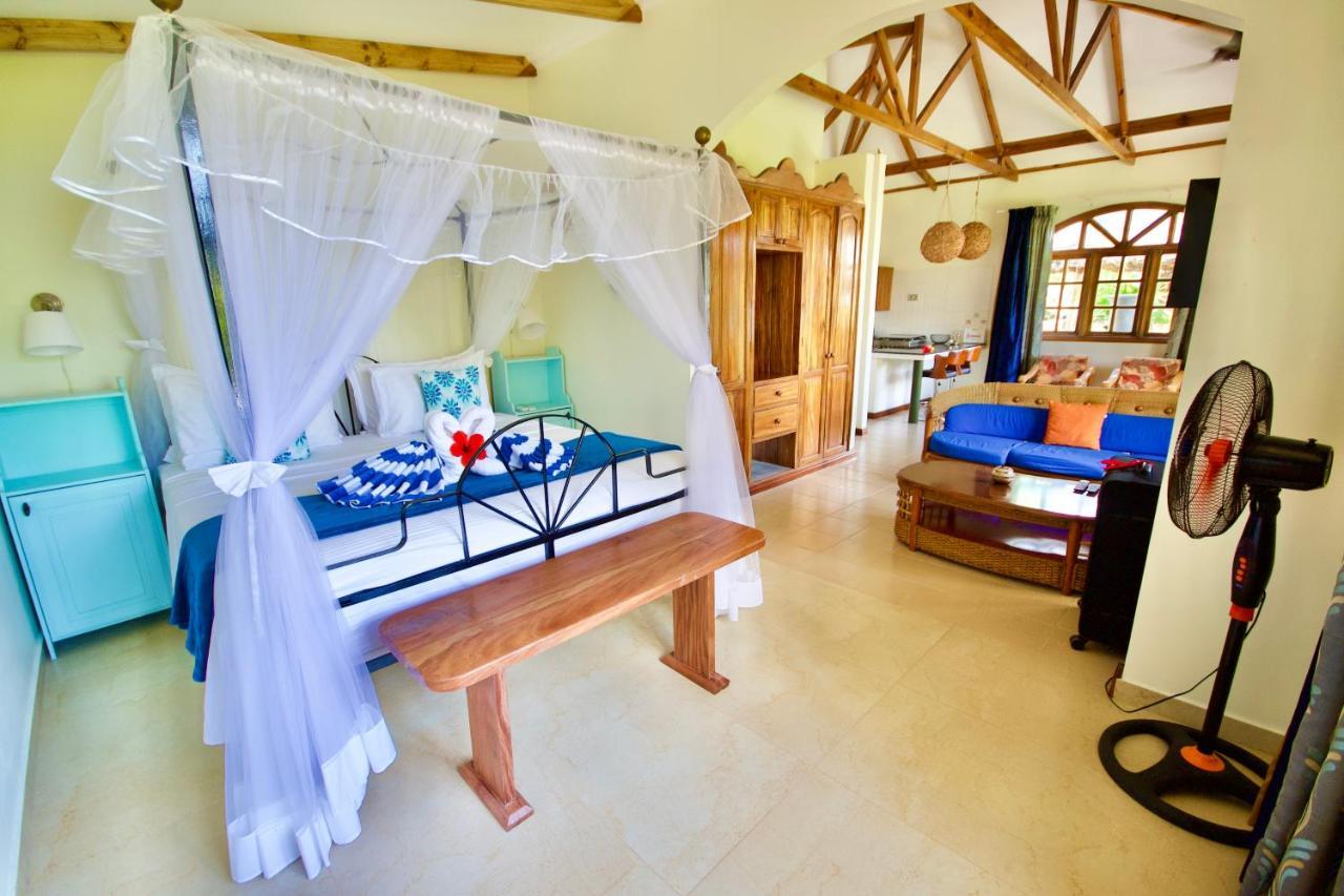 La Petite Maison And Sea Splash Baie Sainte Anne エクステリア 写真
