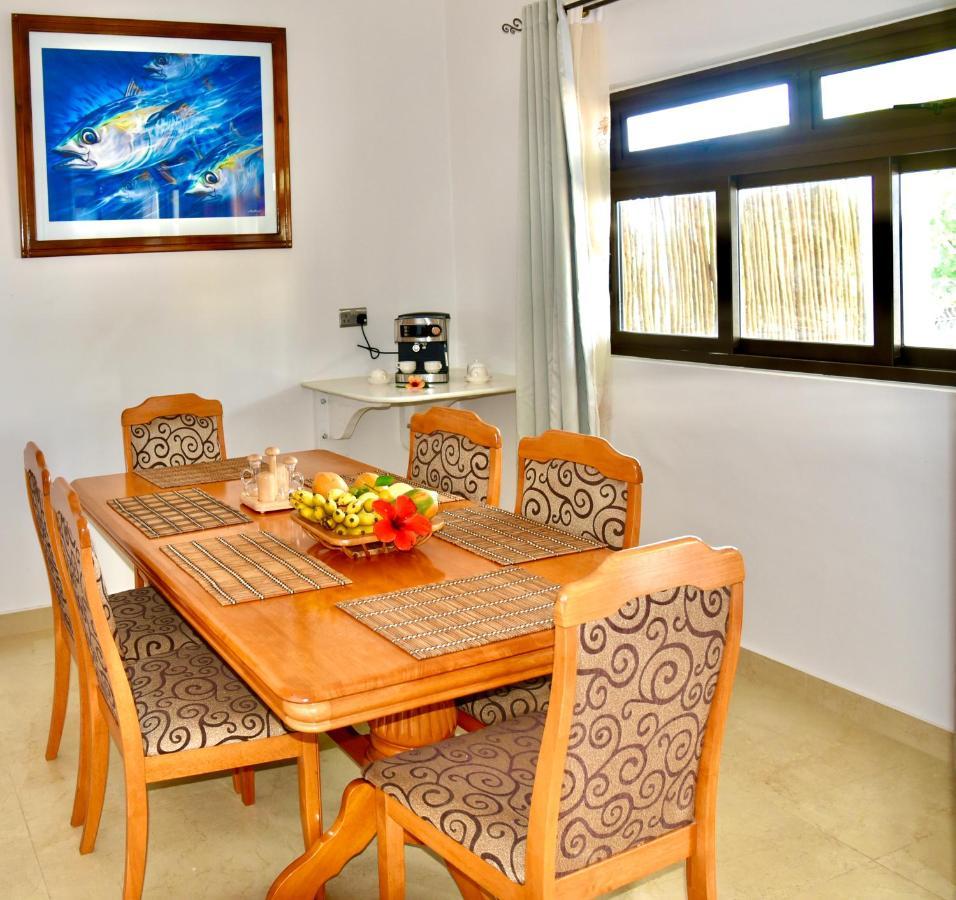 La Petite Maison And Sea Splash Baie Sainte Anne エクステリア 写真