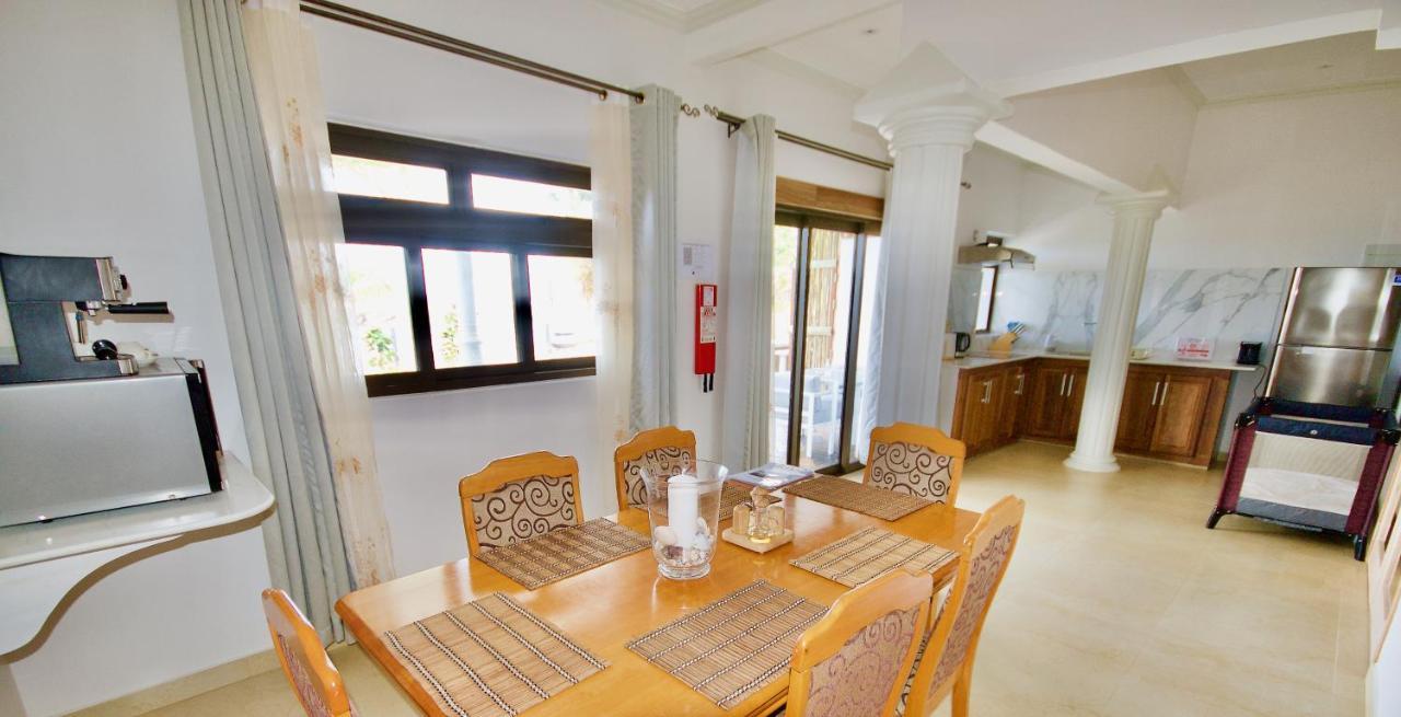 La Petite Maison And Sea Splash Baie Sainte Anne エクステリア 写真