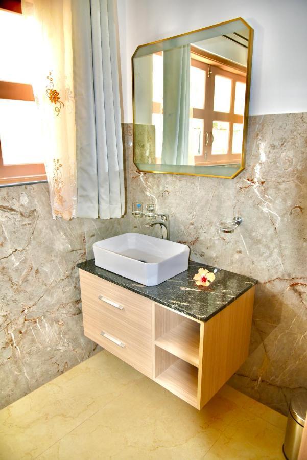 La Petite Maison And Sea Splash Baie Sainte Anne エクステリア 写真